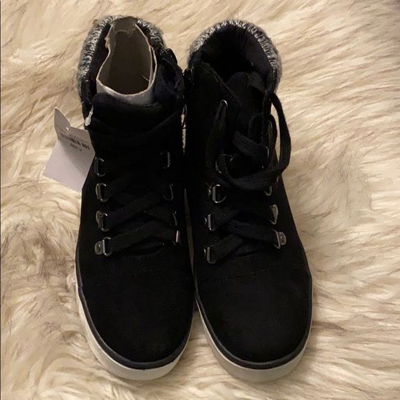 Justice black high tops - Picture 2 of 6